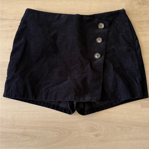 Lulus Pants - Lulu's Black Corduroy Skort with Button Detail